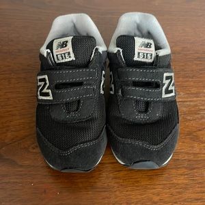 New Balance kids Velcro sneakers